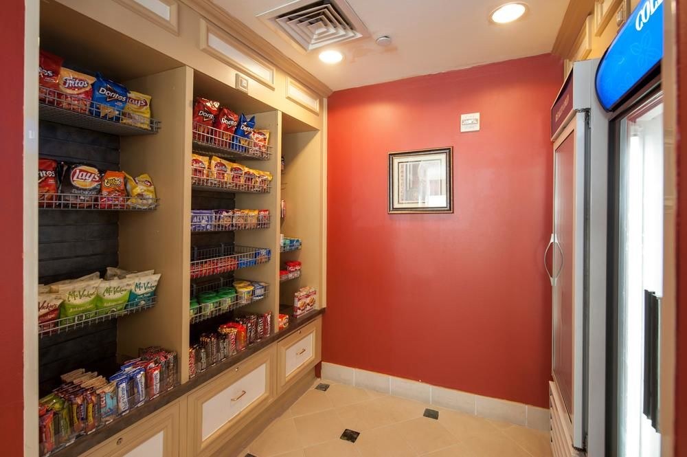 Hilton Garden Inn Houston/Bush Intercontinental Airport photo 1