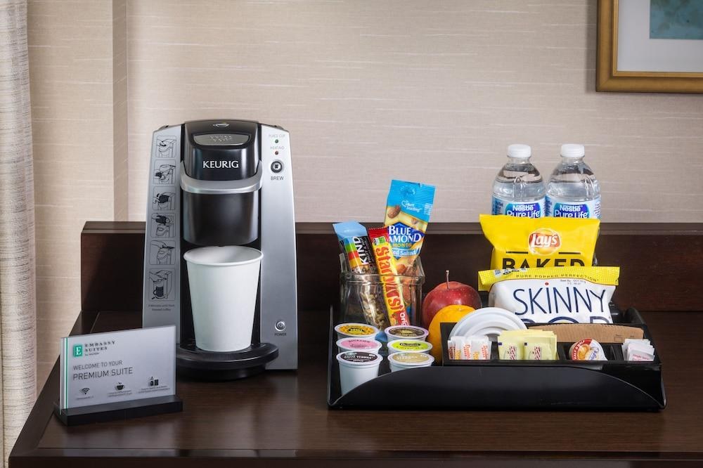 Hilton Garden Inn Orlando at SeaWorld photo 3
