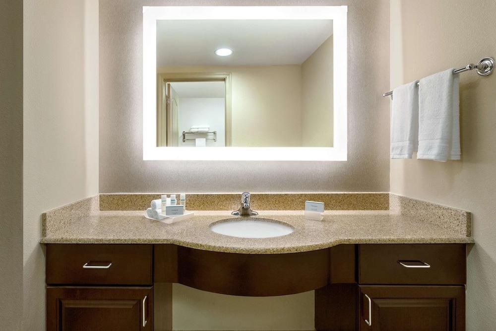 Homewood Suites by Hilton Macon-North photo 3