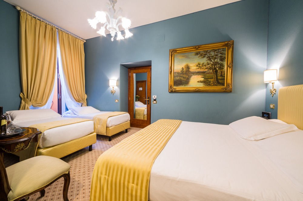 SCALINATA DI SPAGNA HOTEL photo 1
