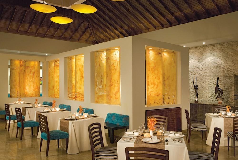 SECRETS WILD ORCHID MONTEGO BAY - ADULTS ONLY photo 2