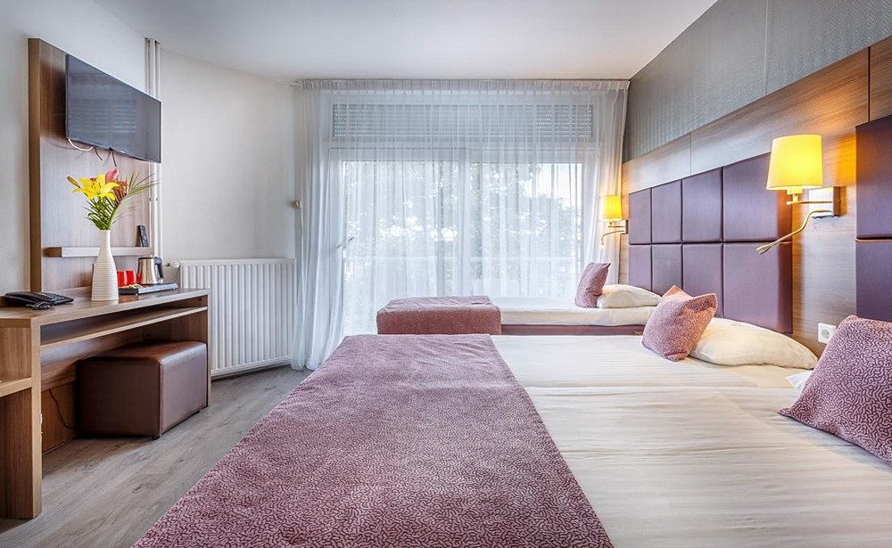 VICTORIE HOTEL photo 1
