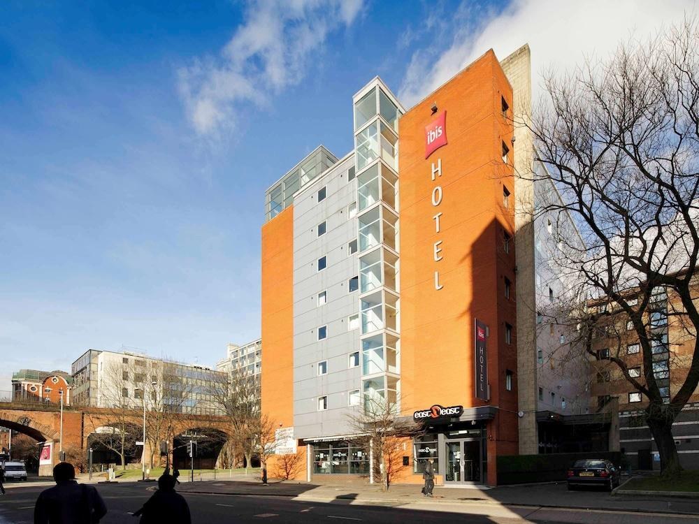 Ibis Manchester Centre Princess Street photo 4