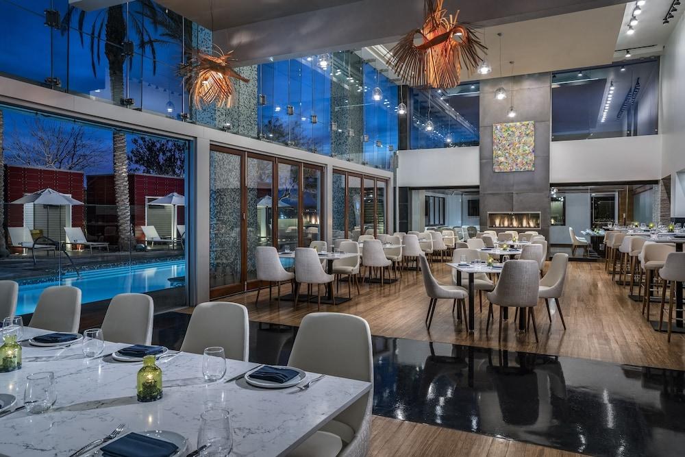 PALMS PLACE HOTEL AND SPA photo 4