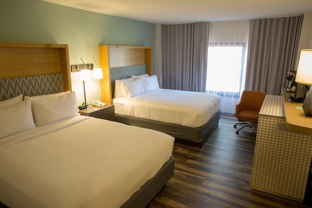 HOLIDAY INN ORLANDO INTERNATIONAL AIRPORT photo 4