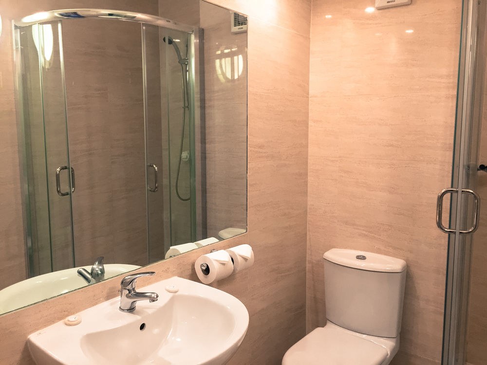Arden Hotel And Leisure Club photo 1