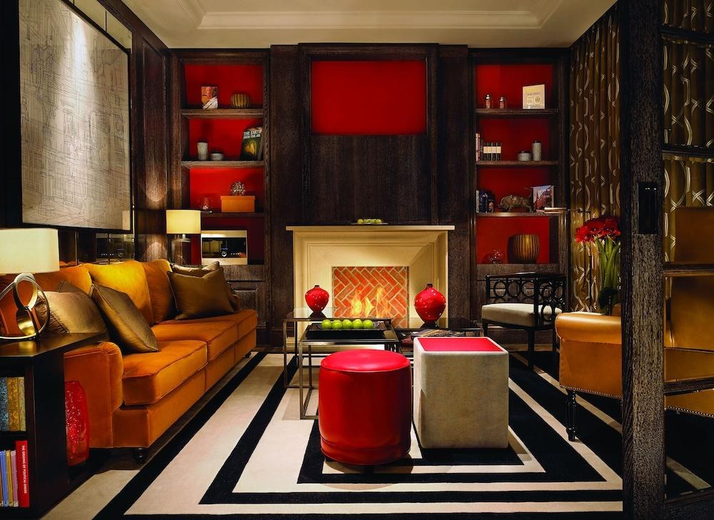 Corinthia photo 2