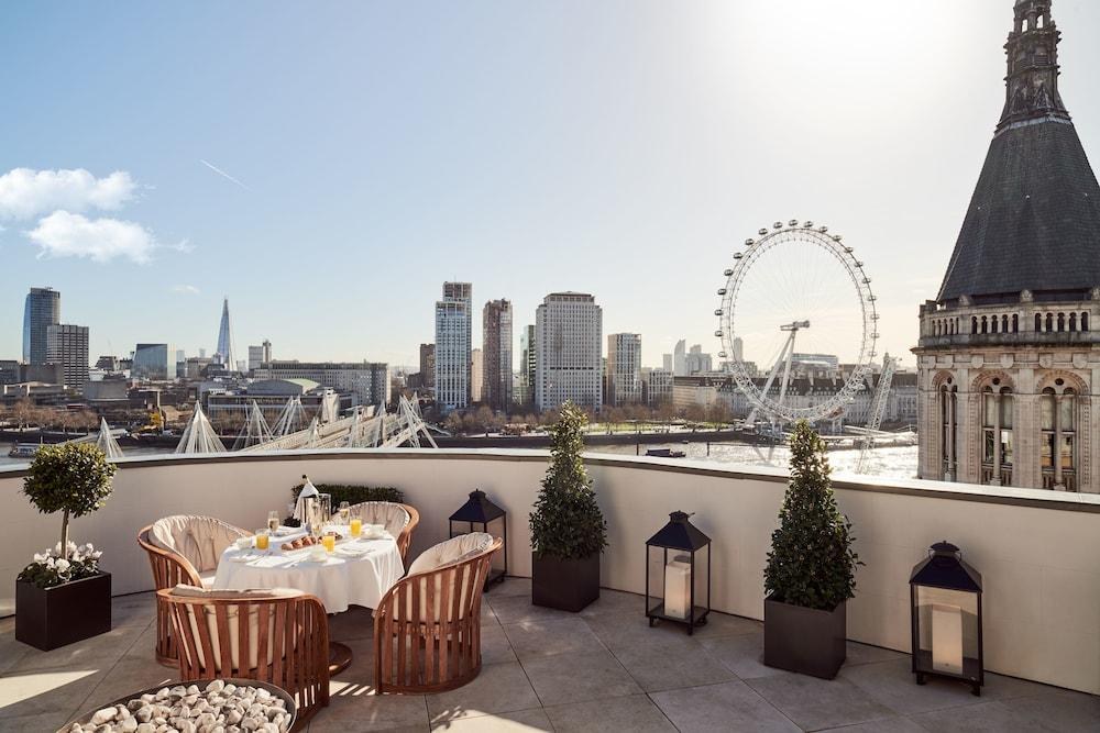 Corinthia photo 3