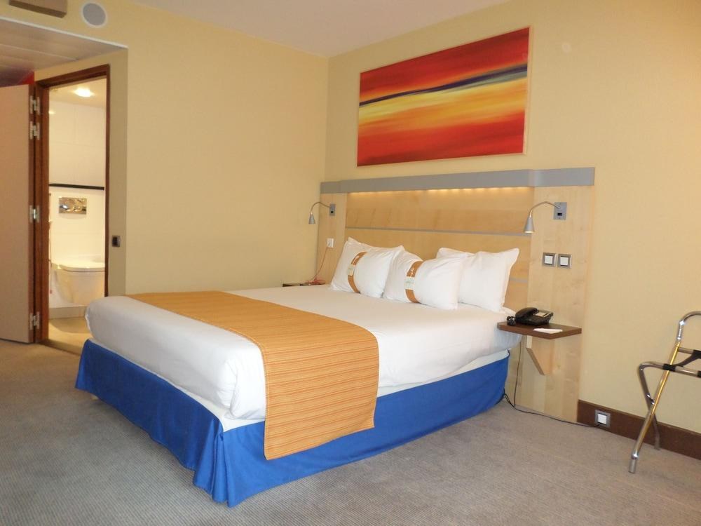 HOLIDAY INN EXPRESS PARIS - CA photo 4