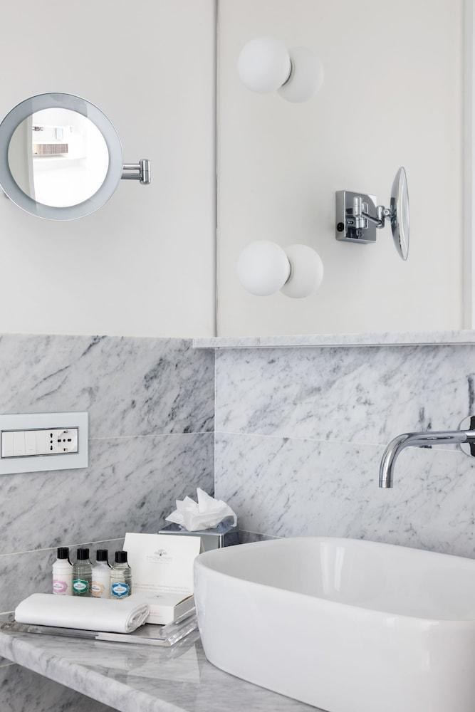 MAGNA PARS SUITES photo 4