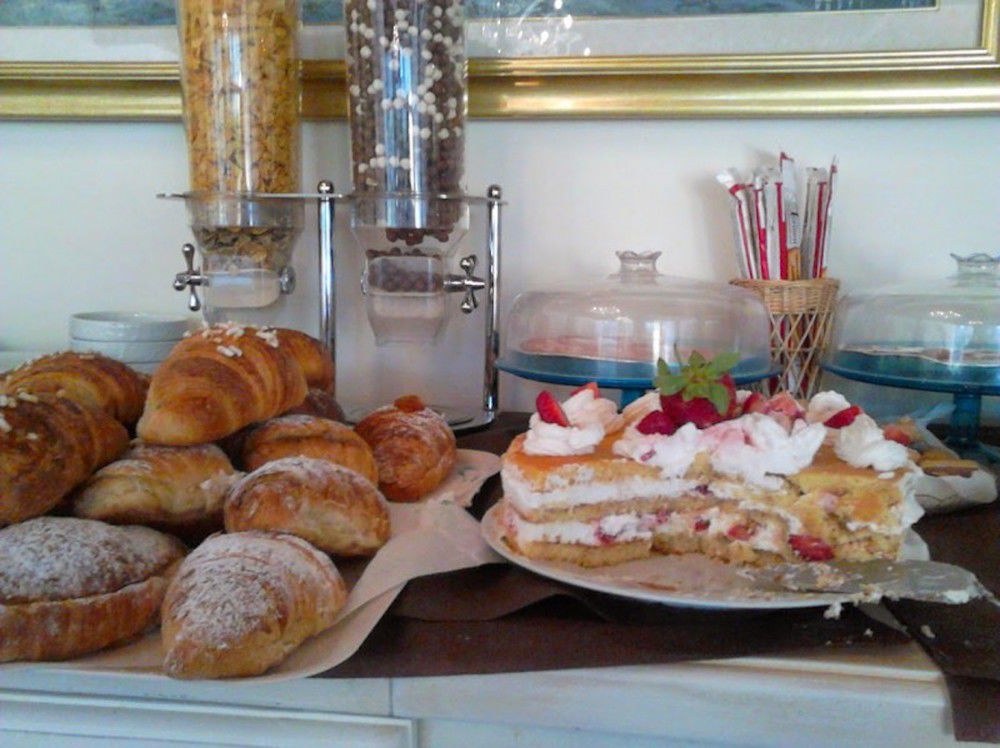 GREEN PARK HOTEL photo 1