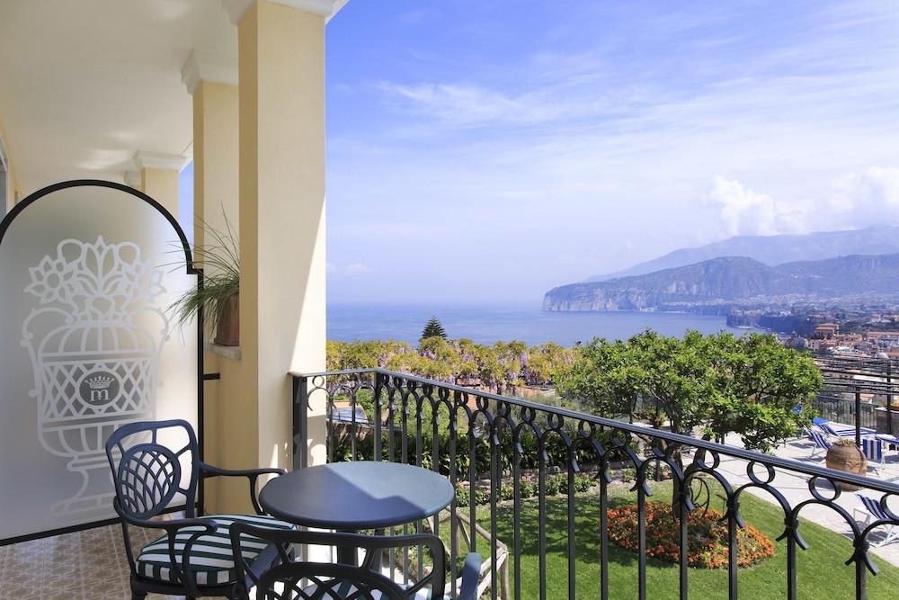 GRAND HOTEL CAPODIMONTE photo 2