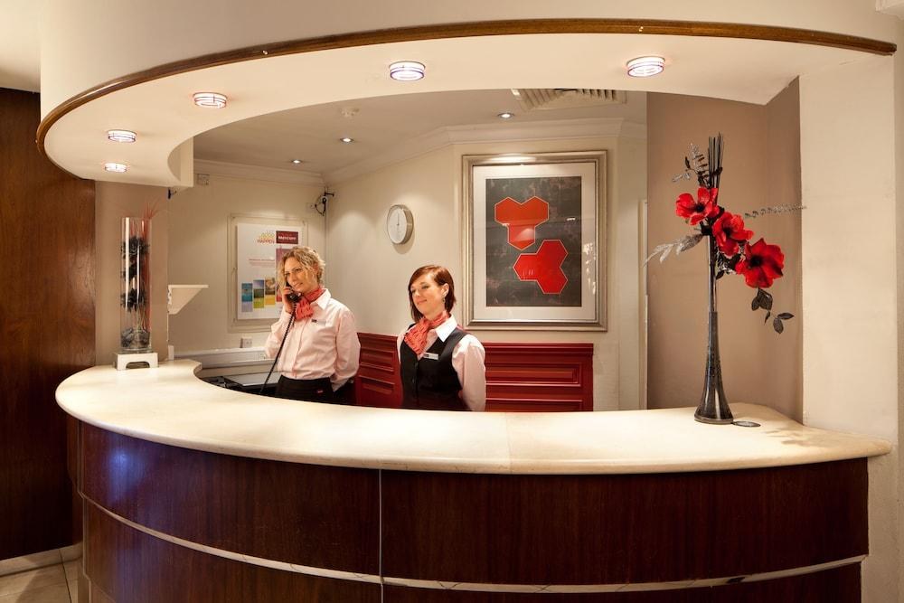 MERCURE LIVINGSTON photo 2