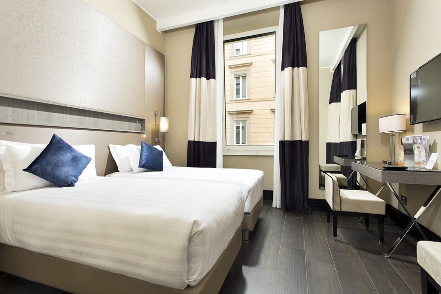 ROME LIFE HOTEL photo 2