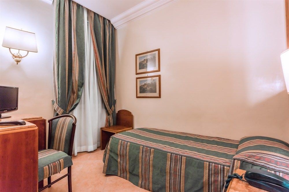 SIRACUSA