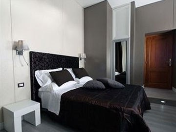 PICCOLO PIAZZA SPAGNA SUITES GUEST HOUSE photo 2