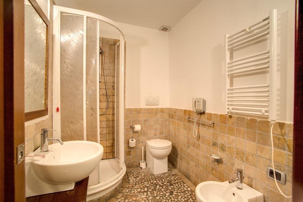 RESIDENZA DOMIZIA photo 4