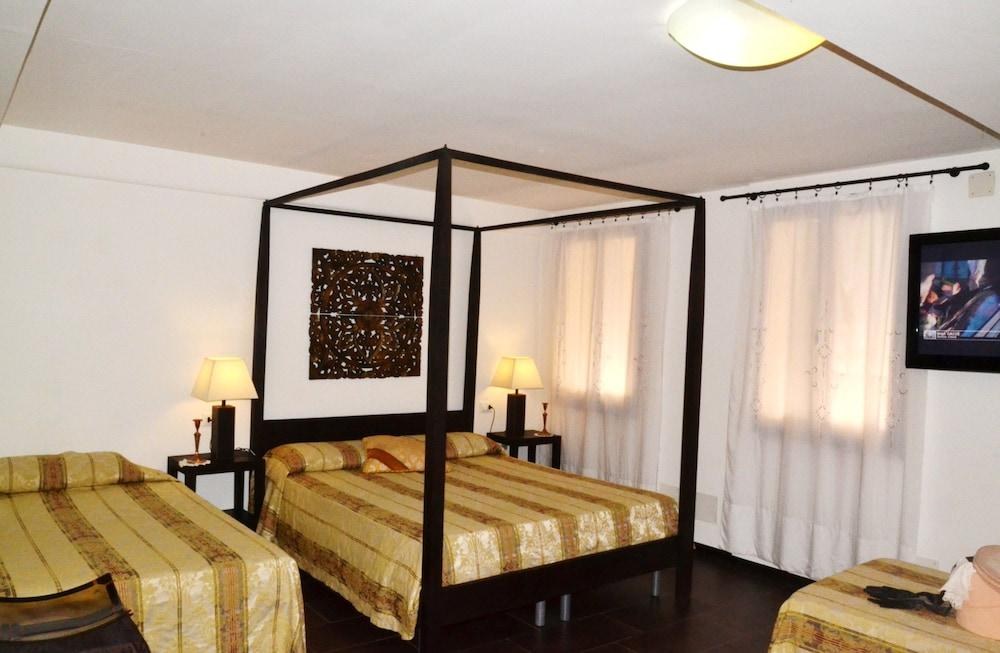 Hotel Mignon photo 1
