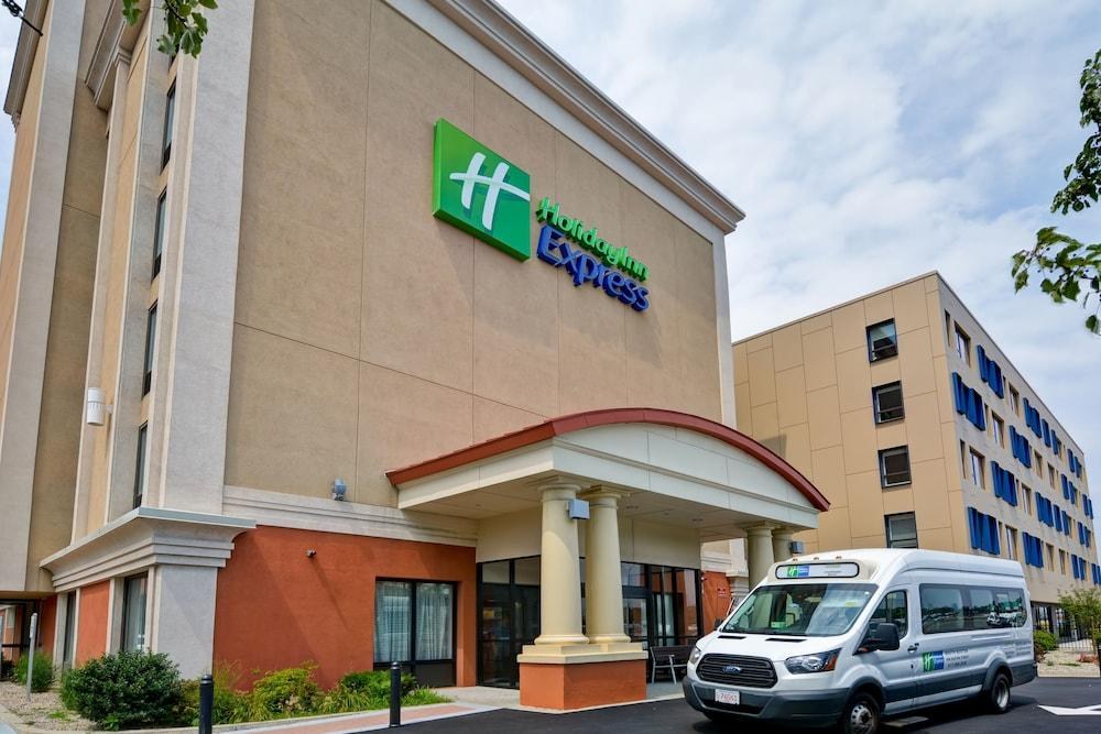 HOLIDAY INN EXPRESS BOSTON photo 3