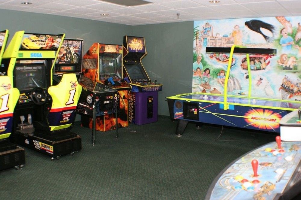 Holiday Inn & Suites Across From Universal Orlando by IHG photo 3