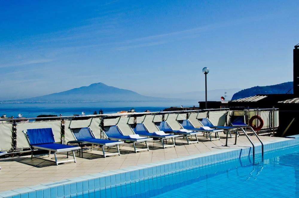 GRAND HOTEL CESARE AUGUSTO photo 2