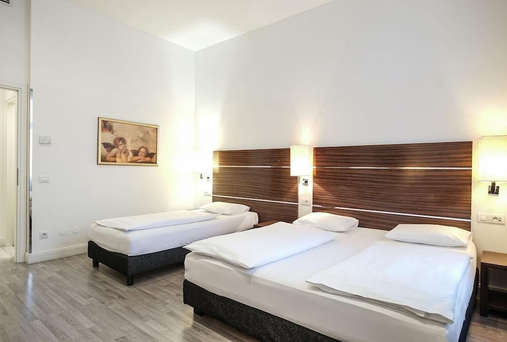 HOTEL ASSENZIO PRAGUE photo 3