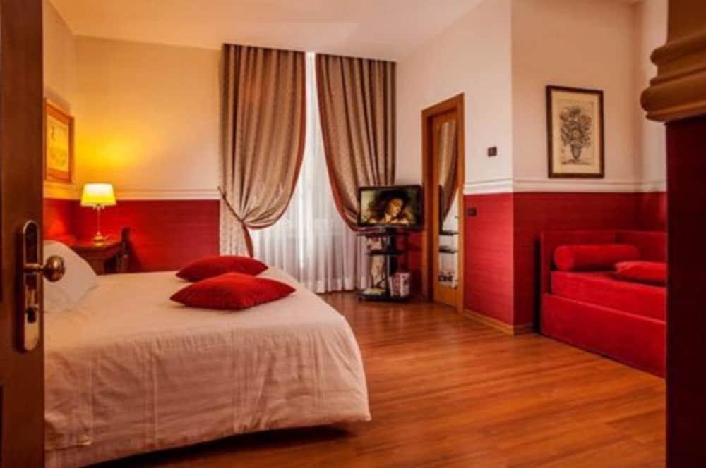 Cosmopolita Hotel Rome, Tapestry Collection by Hilton photo 2