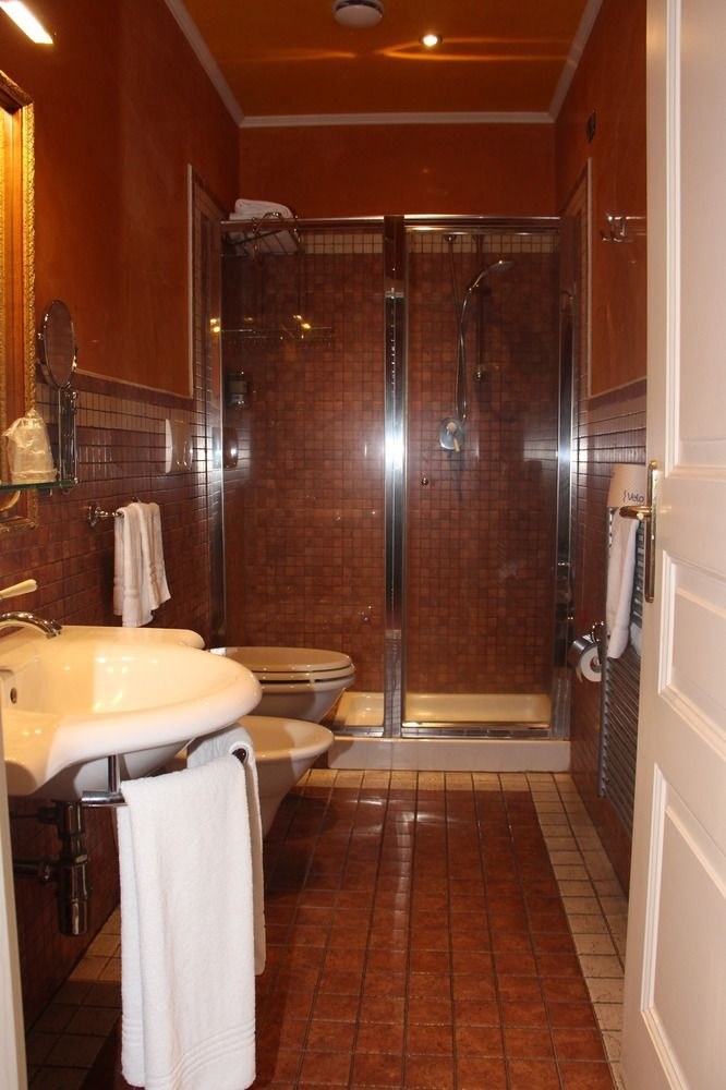 Hotel Royal photo 3