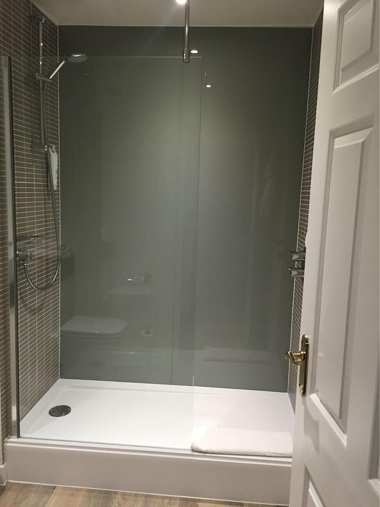 HOLIDAY INN READING WEST photo 3