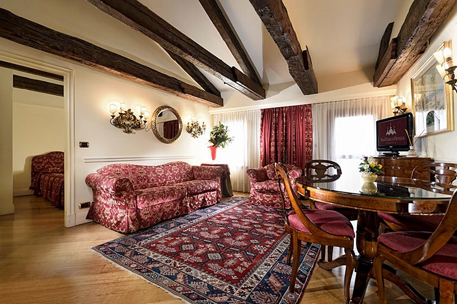 BELLEVUE LUXURY ROOMS photo 2