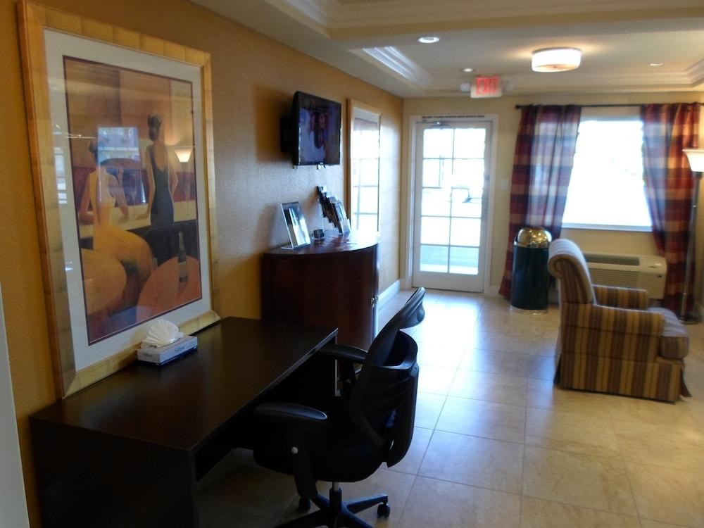 HOWARD JOHNSON BY WYNDHAM LAS VEGAS NEAR THE STRIP photo 4