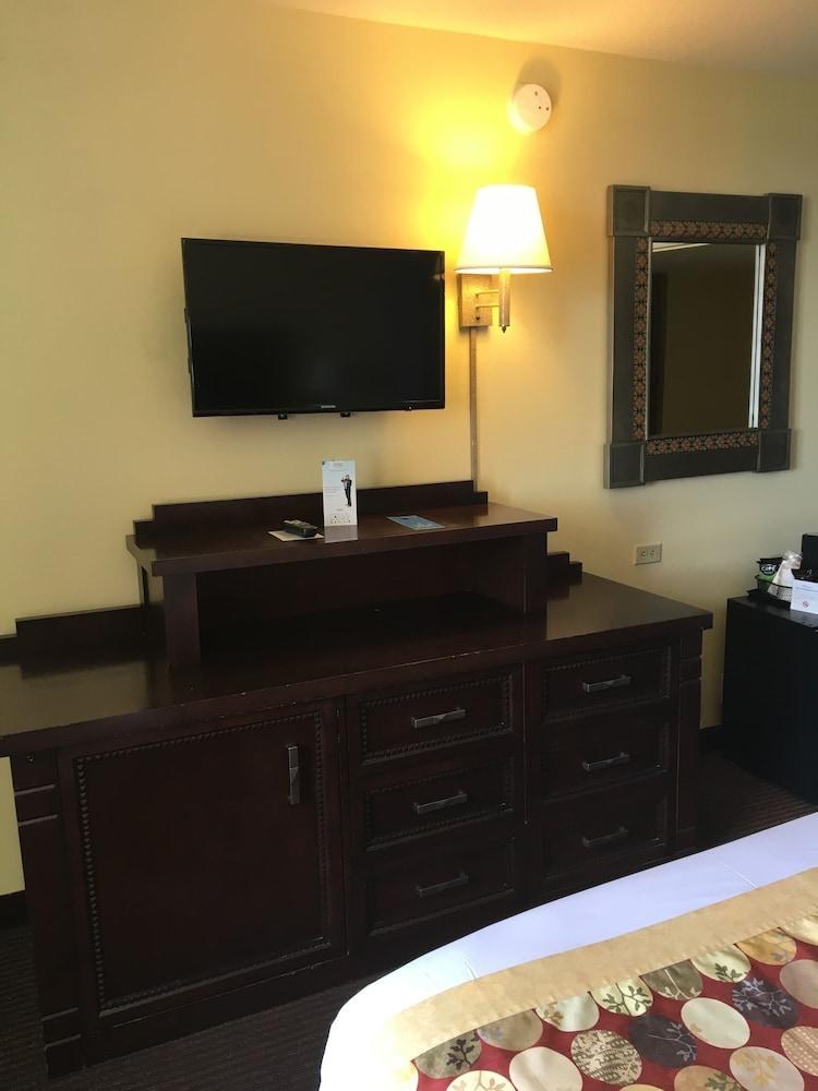 Baymont by Wyndham Orlando North Millenia  photo 3