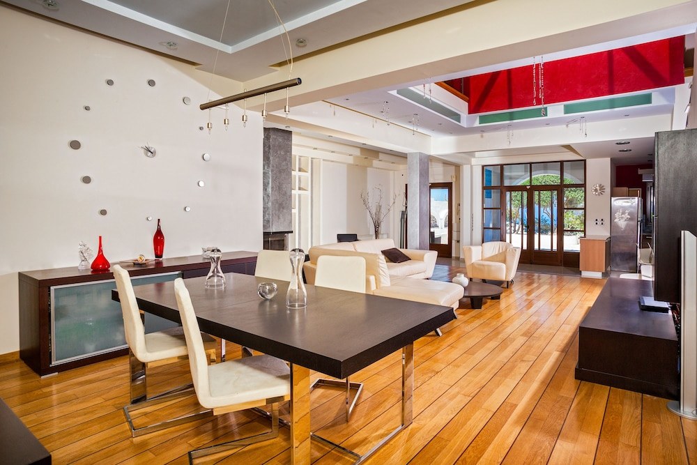 ALEXANDER VILLAS photo 1