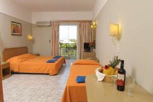 VANTARIS GARDEN & CORNER HOTEL