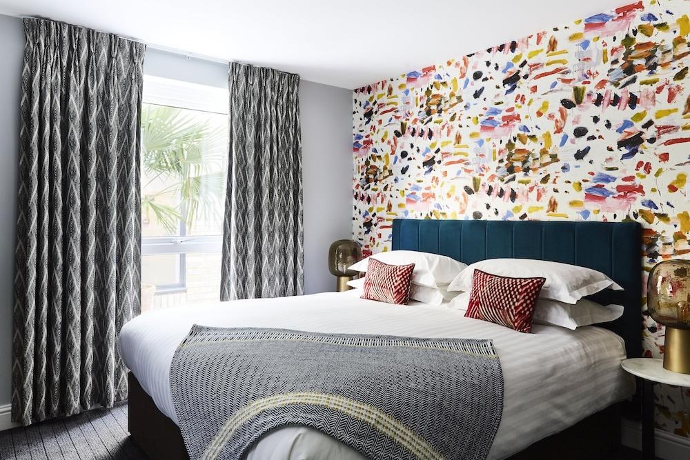 THE LODGE HOTEL photo 4