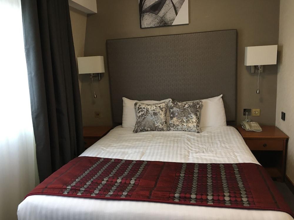 RAMADA LONDON SOUTH RUISLIP photo 4