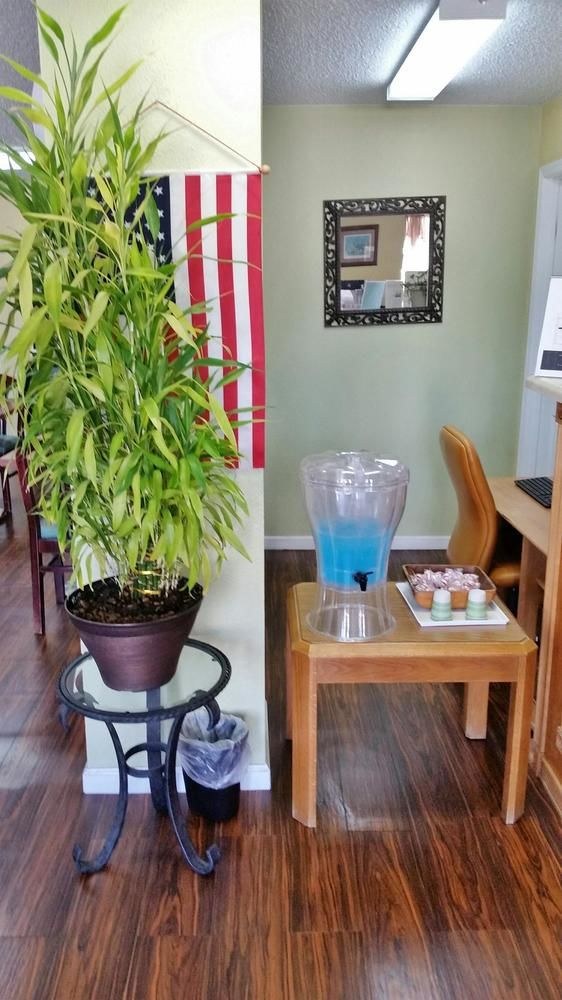 AMERICAS BEST VALUE INN NASHVILLE SOUTH photo 1