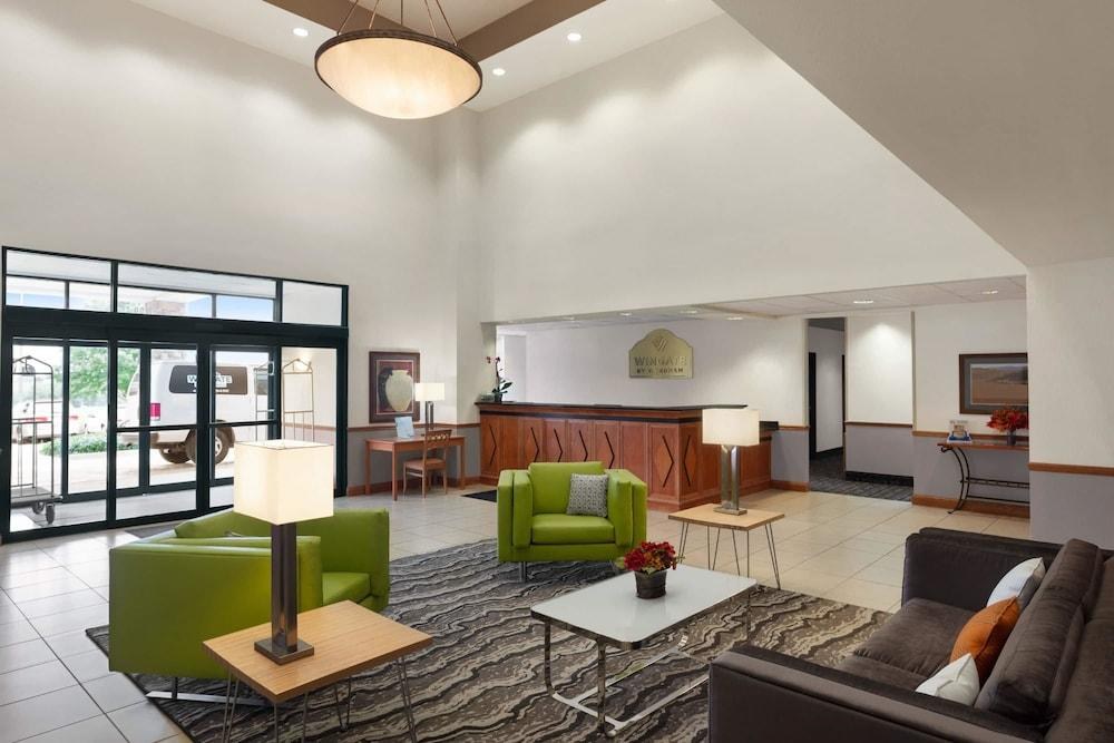 WINGATE BY WYNDHAM BENTONVILLE AIRPORT photo 3
