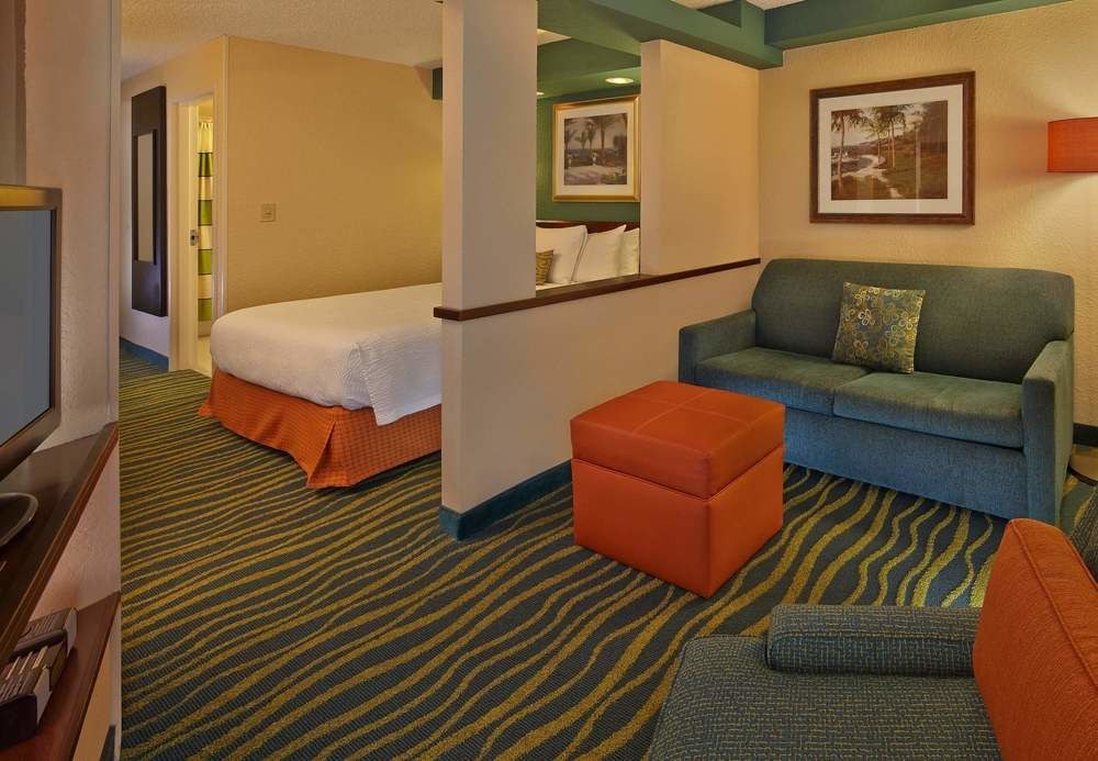 FAIRFIELD INN & SUITES PALM BEACH photo 1
