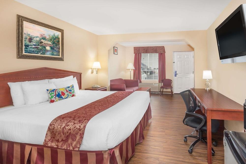 BAYMONT BY WYNDHAM MACON I-475