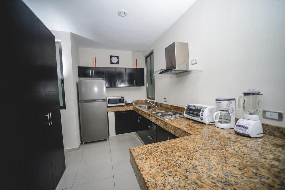 ENCANTO RIVIERA CONDO HOTEL photo 3