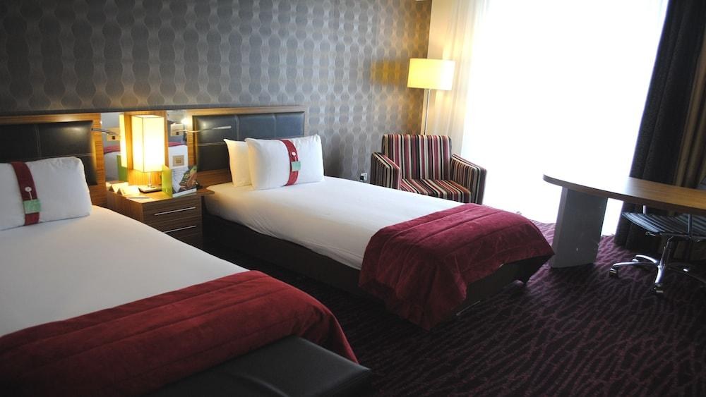 HOLIDAY INN MANCHESTER - MEDIA CITY UK photo 3