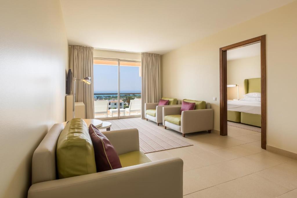 NAU SAO RAFAEL SUITES photo 2