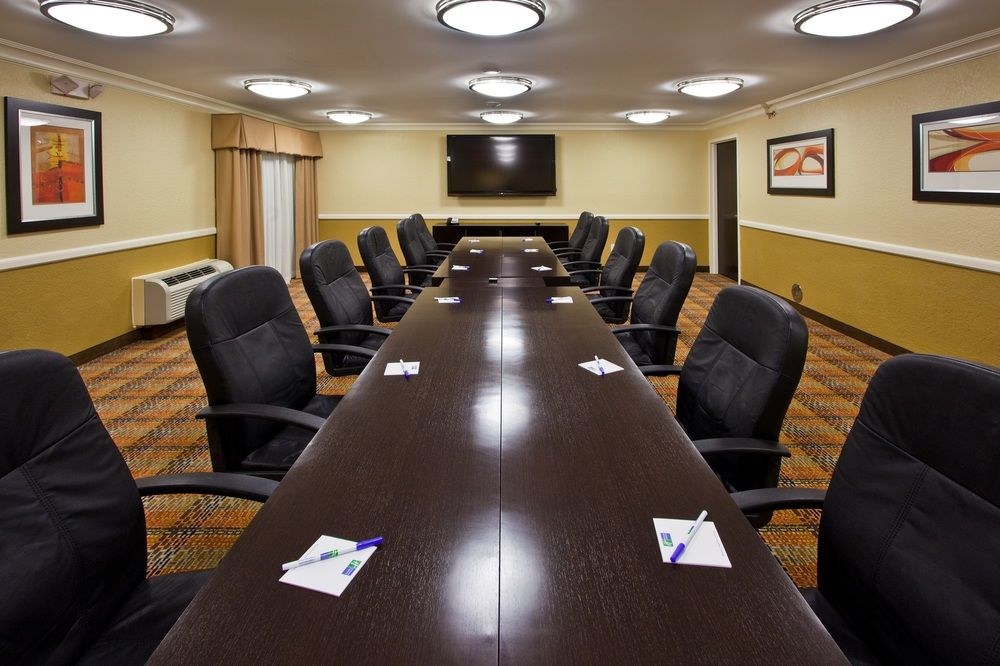HOLIDAY INN EXPRESS & SUITES FT LAUDERDALE N - EXEC AIRPORT photo 1