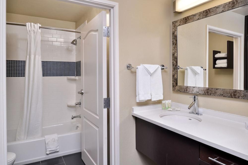 STAYBRIDGE SUITES SAN ANTONIO - STONE OAK photo 3