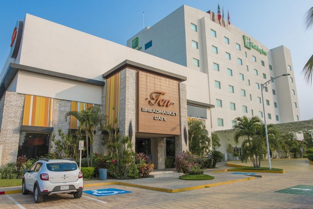 HOLIDAY INN ACAPULCO LA ISLA photo 3