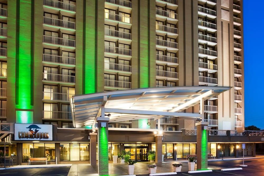 HOLIDAY INN NASHVILLE-VANDERBILT (DWTN) photo 3