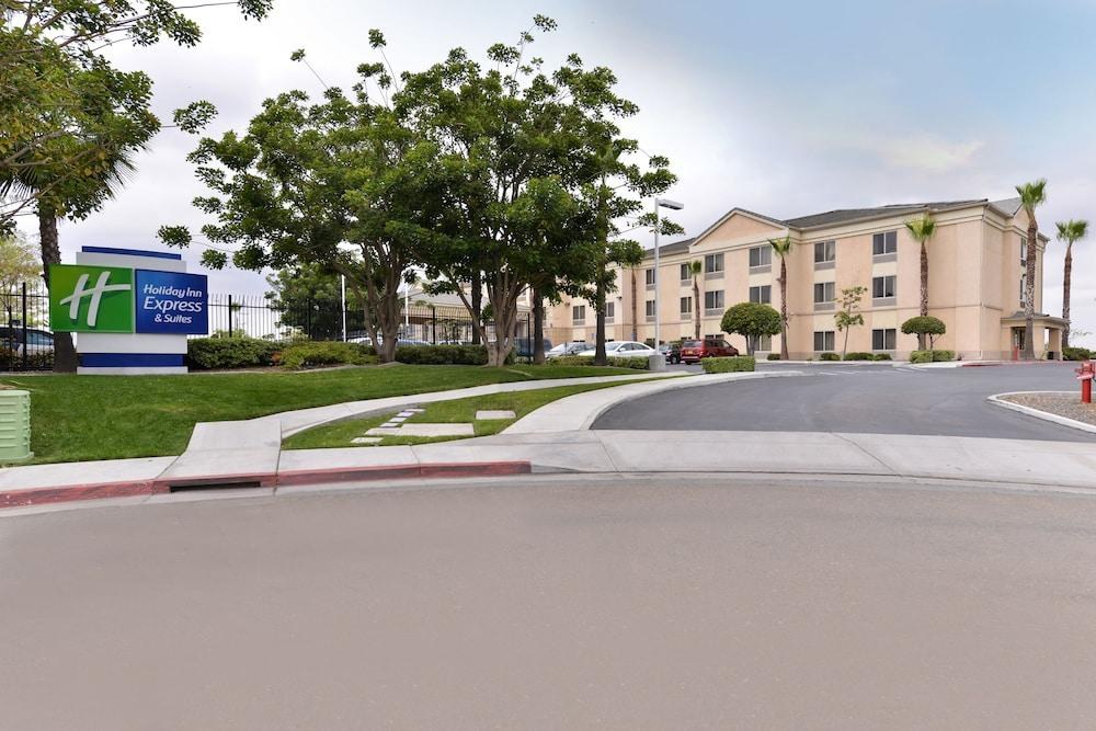 HOLIDAY INN EXPRESS HOTEL & SUITES SAN DIEGO OTAY MESA