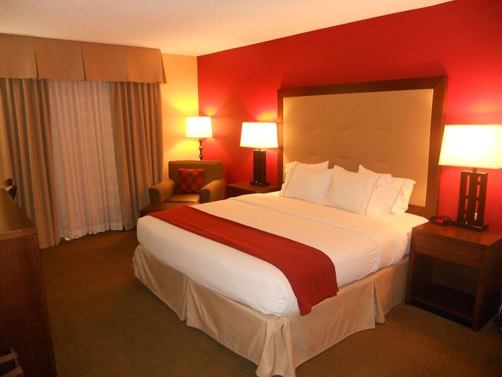 HOLIDAY INN EXPRESS SAN DIEGO N - RANCHO BERNARDO photo 2