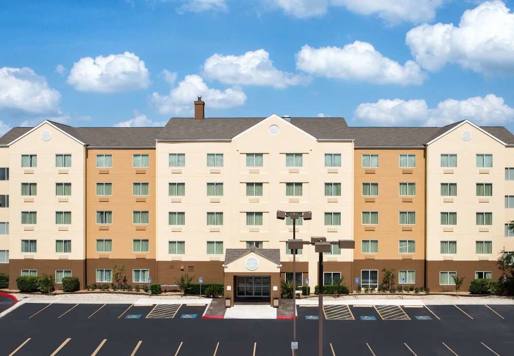 FAIRFIELD INN & SUITES SAN ANTONIO AIRPORT photo 1